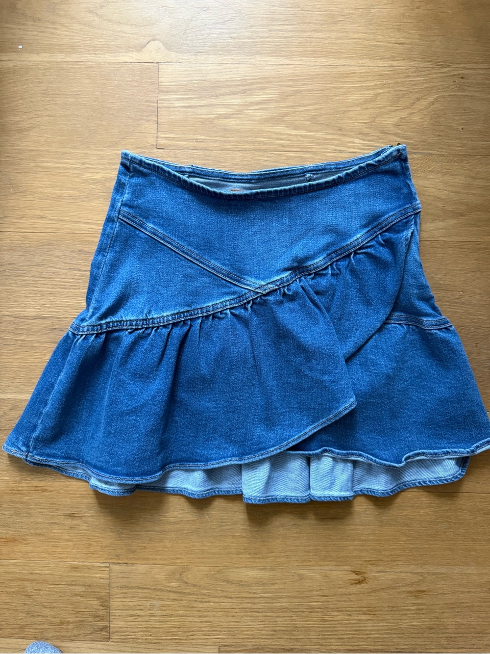 MOTHER The Minx Denim Ruffle Skirt